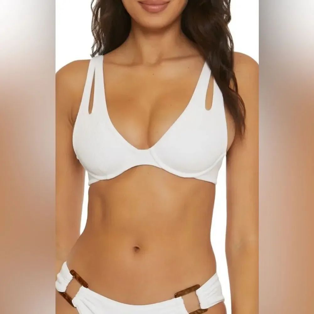 New BECCA Bikini Top - White Size Small D-cup